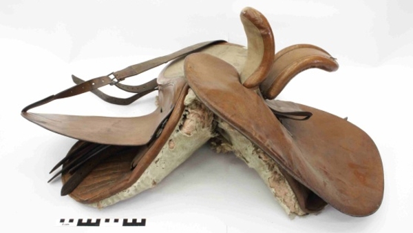 Přední pohled před restaurováním (foto: Adéla Skoupá) Přední pohled před restaurováním (foto: Veronika Šulcová)