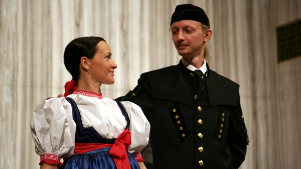 Folklorní soubor Hlubina foto: folklorní soubor Hlubina
