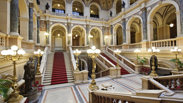 Hlavní schodiště v Historické budově Národního muzea (foto: ČTK)
