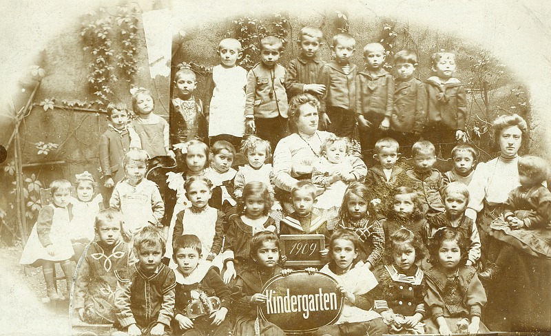 mateřská škola, rok 1909