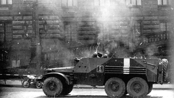 Střelba na průčelí Historické budovy Národního muzea dne 21. srpna 1968