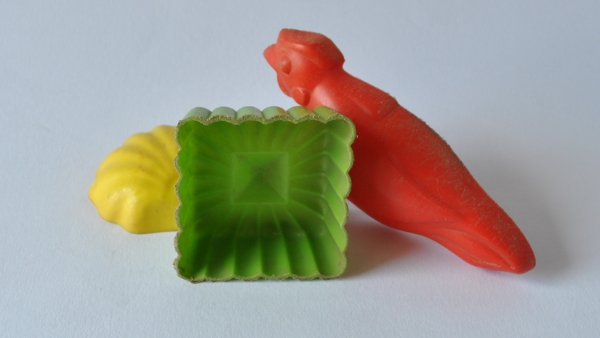 Formičky na tzv. pečení z písku. Formičky na tzv. pečení z písku.