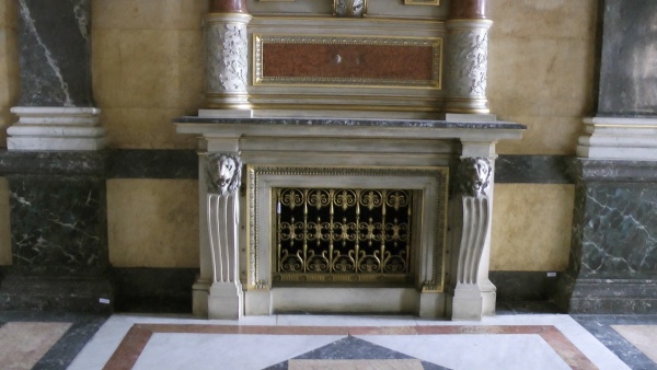 Fotografie. Krb v Panteonu. Zdroj: Národní muzeum